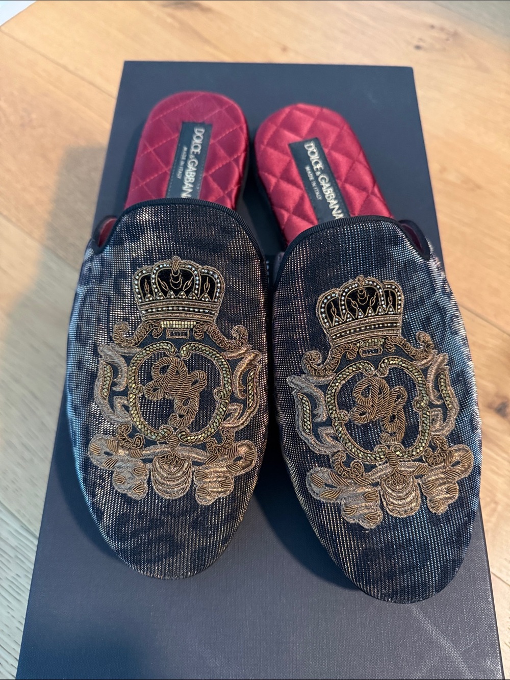 Dolce & Gabbana Slides